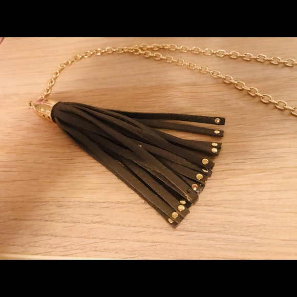 Purse accessory tassel and 2 hearts 💕 charm - Picture 5 of 8